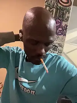 Snapshot of BringBackLostLover chatting on 10-04-25, 02:35 BringBackLostLover online show from 10-04-25, 02:35