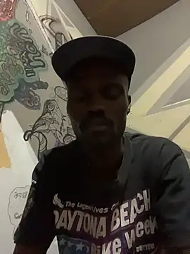 Snapshot of BringBackLostLover chatting on 10-15-25, 12:42 BringBackLostLover online show from 10-15-25, 12:42