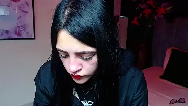 Violettasquirt online show from 12-05-25, 01:32