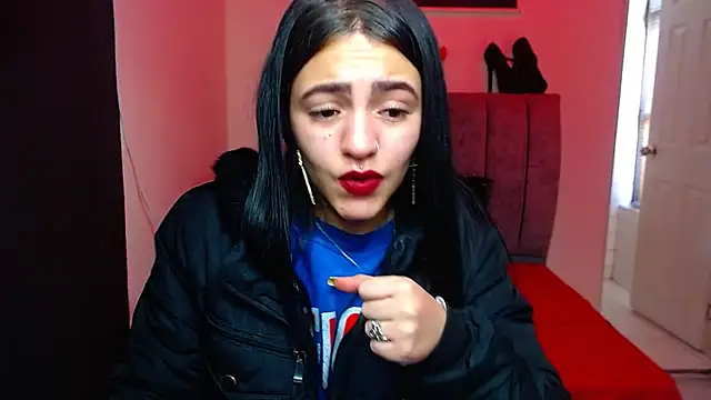 Violettasquirt online show from 10-24-25, 01:43