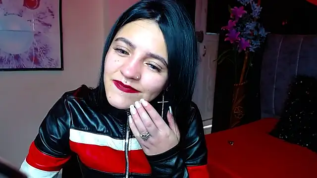 Violettasquirt online show from 11-14-25, 01:37