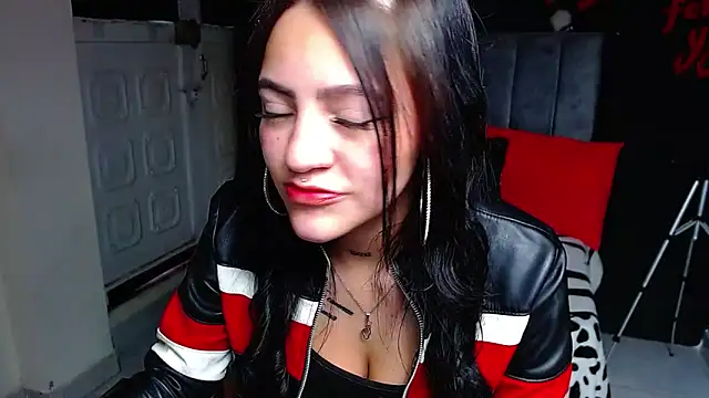 Violettasquirt online show from 03-28-26, 01:34