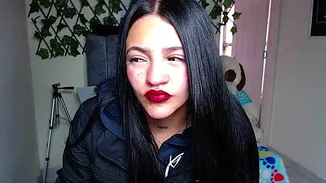 Violettasquirt online show from 07-09-26, 01:32