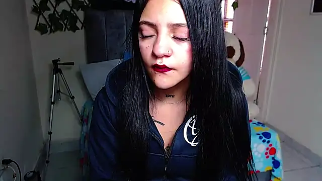 Violettasquirt online show from 07-08-26, 01:45