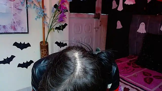 Violettasquirt online show from 10-29-25, 07:13