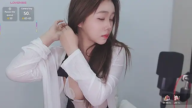 Hazel-11 online show from 02-20-25, 12:36