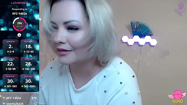 JewellKiss7 online show from 04-24-26, 01:57