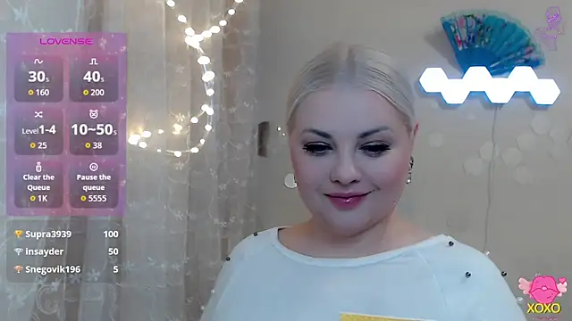 JewellKiss7 online show from 12-04-25, 07:02