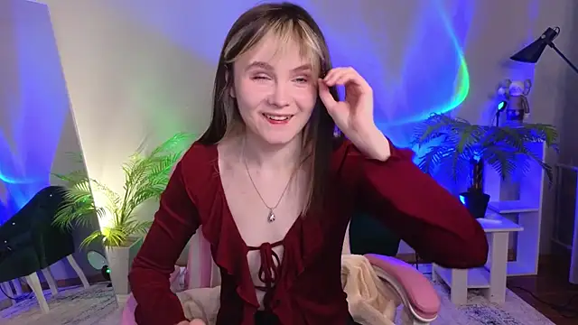Snapshot of CiriRianonn chatting on 10-12-25, 04:25 CiriRianonn online show from 10-12-25, 04:25