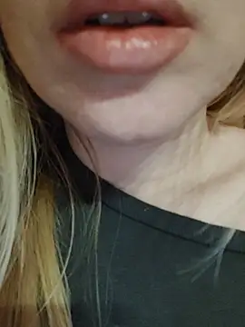 Linda 999 online show from 02-26-25, 05:00