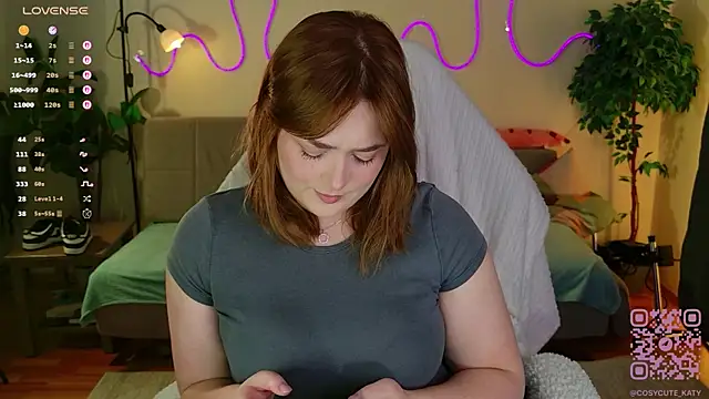 Snapshot of cosycute_ chatting on 04-20-26, 06:31 cosycute online show from 04-20-26, 06:31