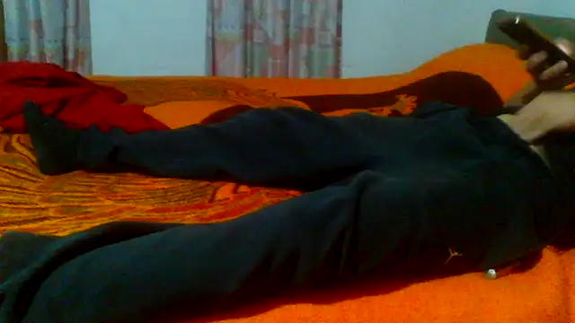 Snapshot of petan33 chatting on 10-18-25, 06:21 petan33 online show from 10-18-25, 06:21