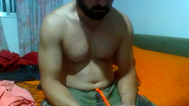 Snapshot of petan33 chatting on 10-14-25, 10:20 petan33 online show from 10-14-25, 10:20