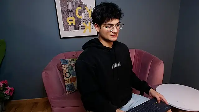 Mark Evans1  online show from 03-12-25, 07:36