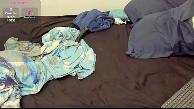 blue baby20 online show from 03-22-25, 06:33