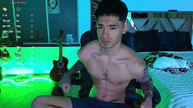 Damon  333 online show from 11-08-25, 03:54