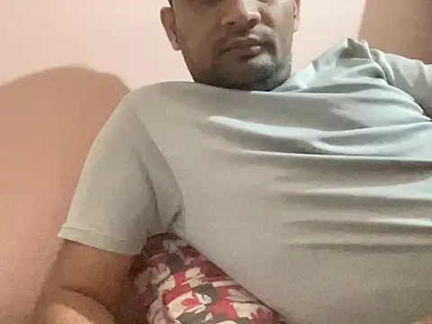 NiceBoy9099 online show from 12-02-25, 05:03