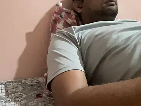 NiceBoy9099 online show from 11-06-25, 05:50