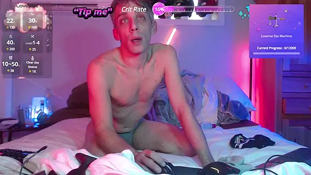 Funsizedshenanigans online show from 12-17-24, 01:05