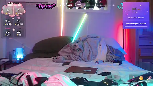 Funsizedshenanigans online show from 12-18-24, 10:57