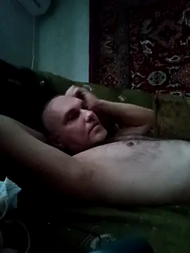 Pineapple04 online show from 11-28-25, 05:07