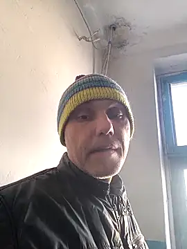 Snapshot of Pineapple04 chatting on 02-10-26, 08:24 Pineapple04 online show from 02-10-26, 08:24