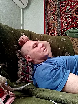 Snapshot of Pineapple04 chatting on 04-09-26, 05:31 Pineapple04 online show from 04-09-26, 05:31