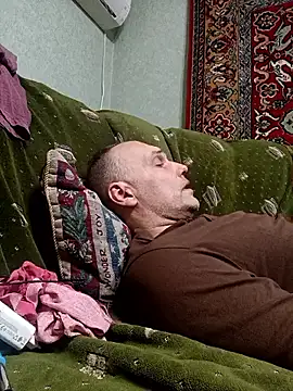 Pineapple04 online show from 12-19-25, 03:58