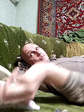 Snapshot of Pineapple04 chatting on 04-12-26, 05:16 Pineapple04 online show from 04-12-26, 05:16