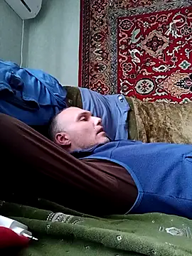 Pineapple04 online show from 10-16-25, 02:03