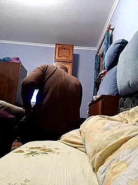 Pineapple04 online show from 09-30-25, 05:19