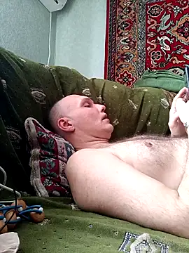 Snapshot of Pineapple04 chatting on 02-25-26, 09:09 Pineapple04 online show from 02-25-26, 09:09