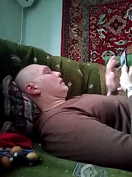 Pineapple04 online show from 02-15-26, 05:08