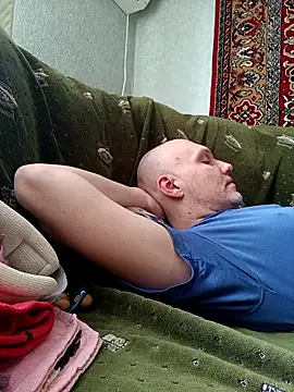 Snapshot of Pineapple04 chatting on 04-08-26, 06:48 Pineapple04 online show from 04-08-26, 06:48