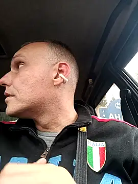 Pineapple04 online show from 10-01-25, 11:36