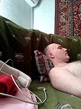 Snapshot of Pineapple04 chatting on 04-06-26, 06:14 Pineapple04 online show from 04-06-26, 06:14