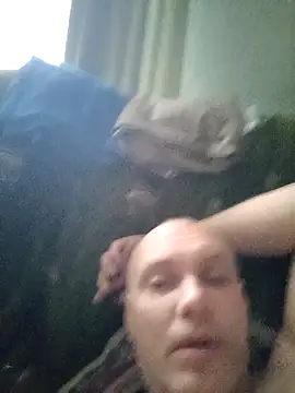 Pineapple04 online show from 10-25-25, 05:50