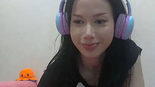 SashaGrinch online show from 02-02-25, 05:48