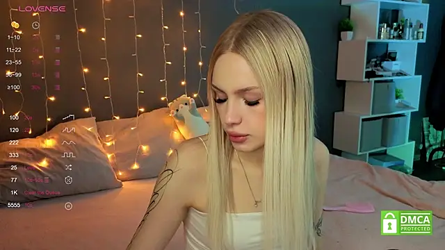Snapshot of aneta_alisha chatting on 10-09-25, 12:38 aneta alisha online show from 10-09-25, 12:38