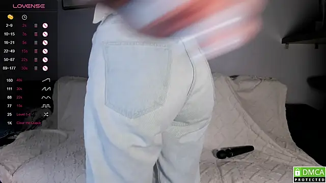 Snapshot of wwildfox chatting on 09-08-25, 07:13 wwildfox online show from 09-08-25, 07:13