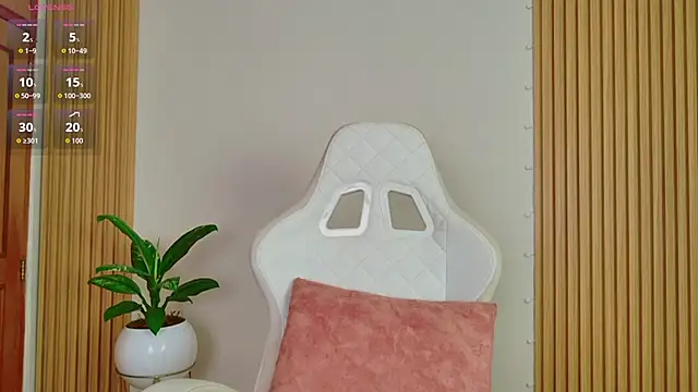 EmilyRive online show from 11-11-25, 10:10