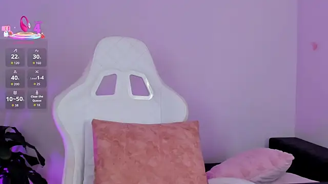 EmilyRive online show from 10-27-25, 10:33