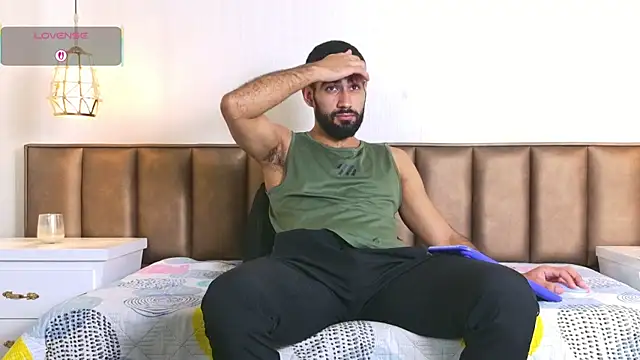 Ethan  Walker online show from 10-27-25, 04:19