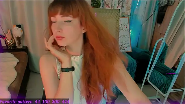 Toxic Ellies online show from 05-09-26, 02:53