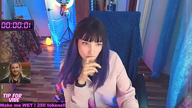 Snapshot of Toxic_Ellies chatting on 10-11-25, 01:23 Toxic Ellies online show from 10-11-25, 01:23