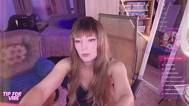 Snapshot of Toxic_Ellies chatting on 09-14-25, 02:17 Toxic Ellies online show from 09-14-25, 02:17