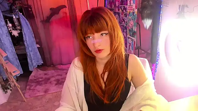 Snapshot of Toxic_Ellies chatting on 02-28-25, 02:42 Toxic Ellies online show from 02-28-25, 02:42