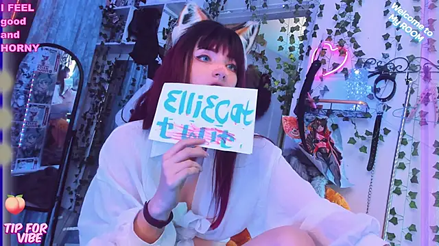 Snapshot of Toxic_Ellies chatting on 02-15-25, 05:50 Toxic Ellies online show from 02-15-25, 05:50