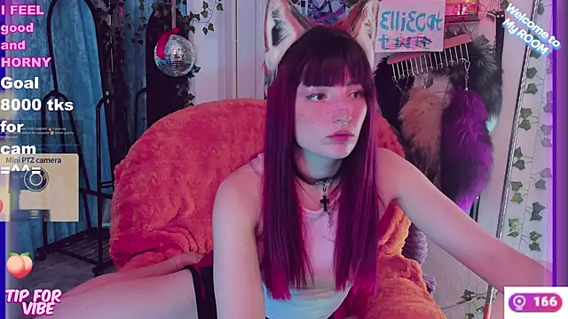 Snapshot of Toxic_Ellies chatting on 02-08-25, 05:18 Toxic Ellies online show from 02-08-25, 05:18