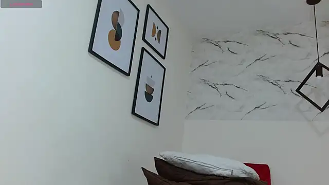 EvaMills1 online show from 11-15-25, 08:24